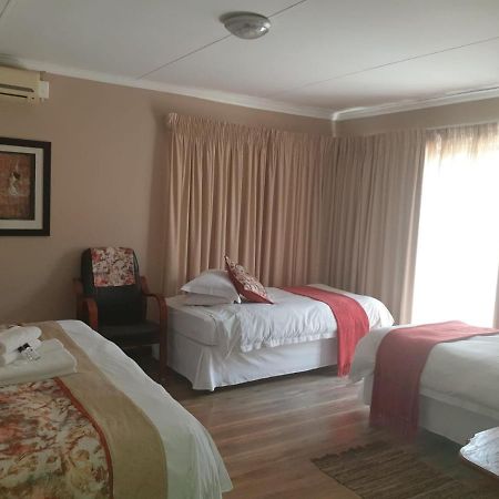 Tsessebe Guesthouse Bloemfontein Exterior photo